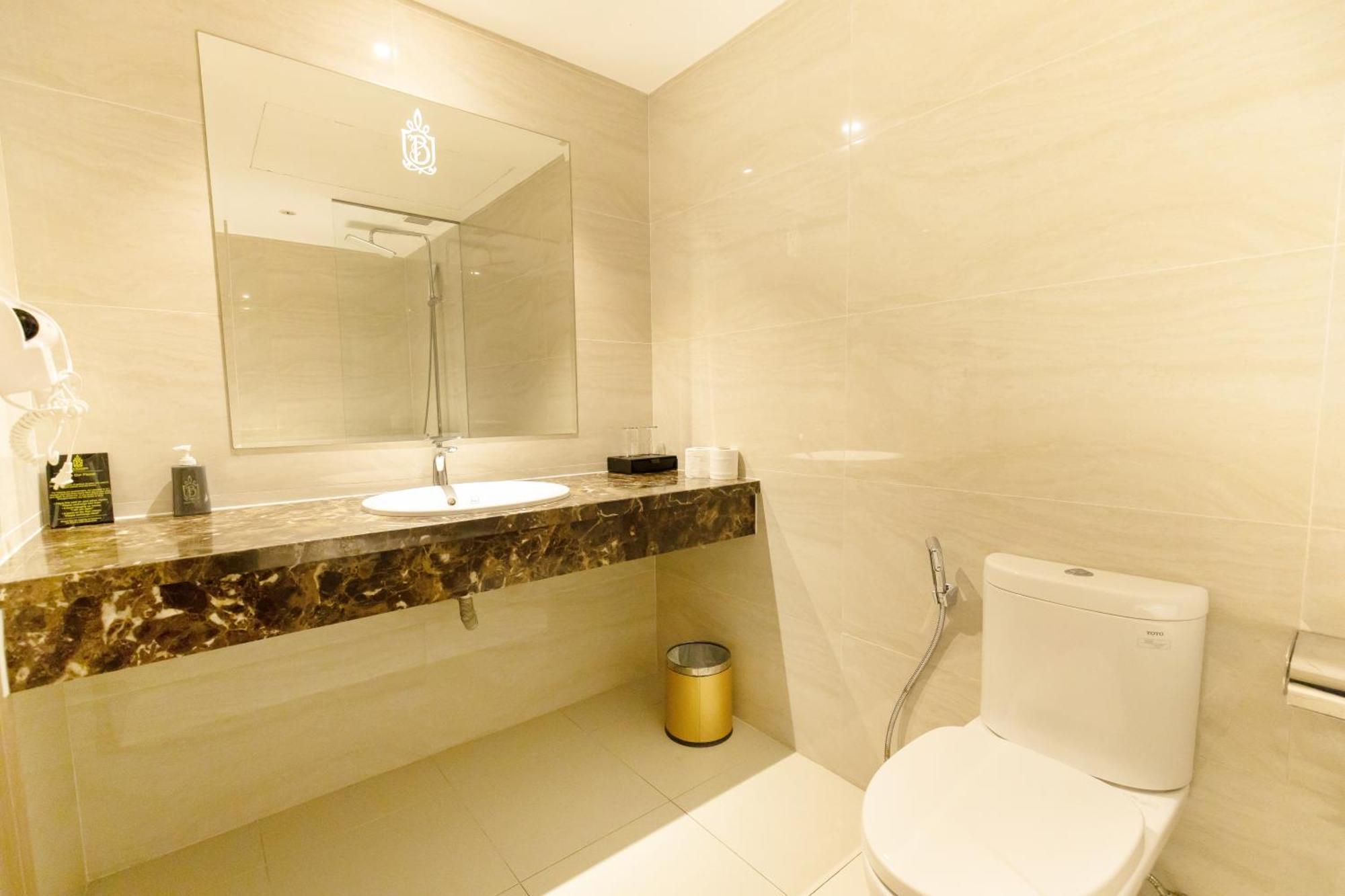 Nicecy Suite Hotel & Spa Хошимин Экстерьер фото